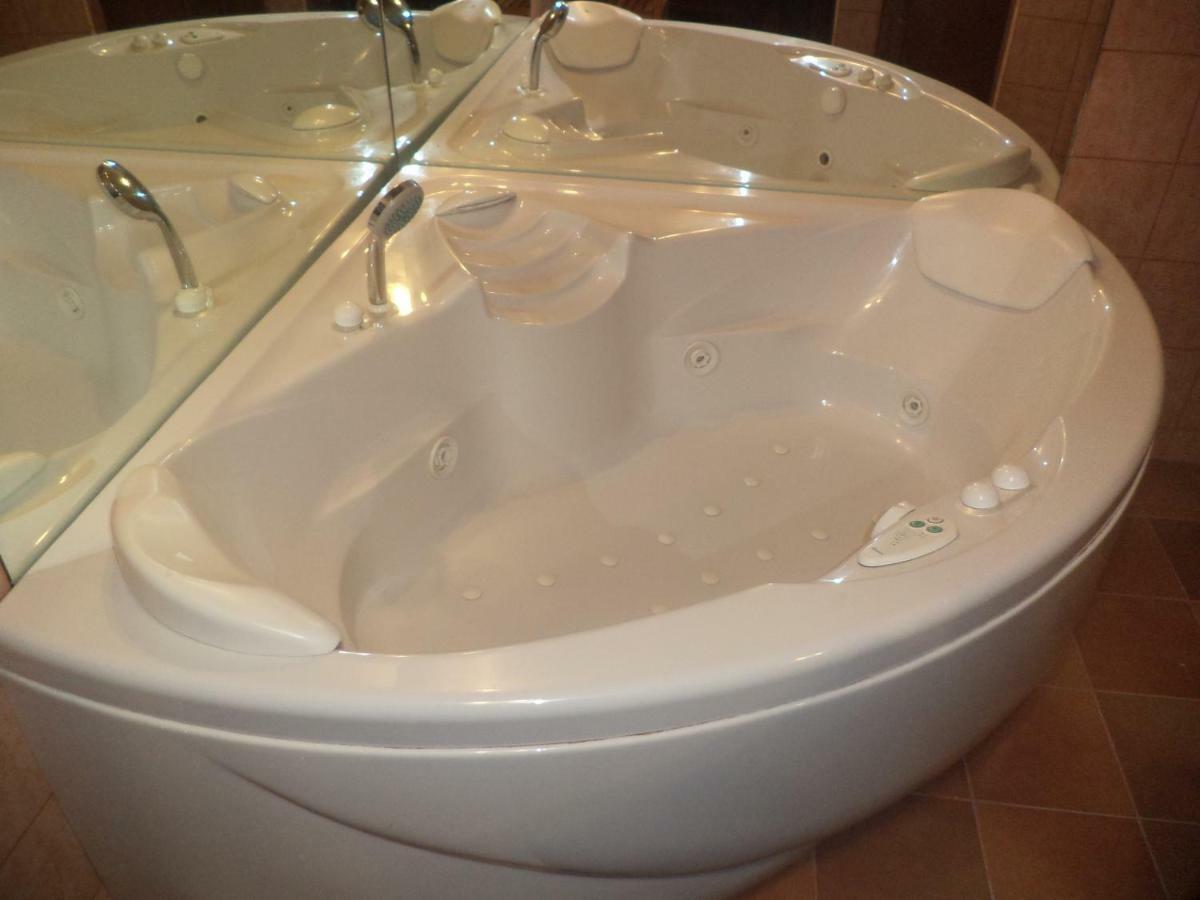 Апартаменты Jacuzzi Quo Vadis Рим Экстерьер фото